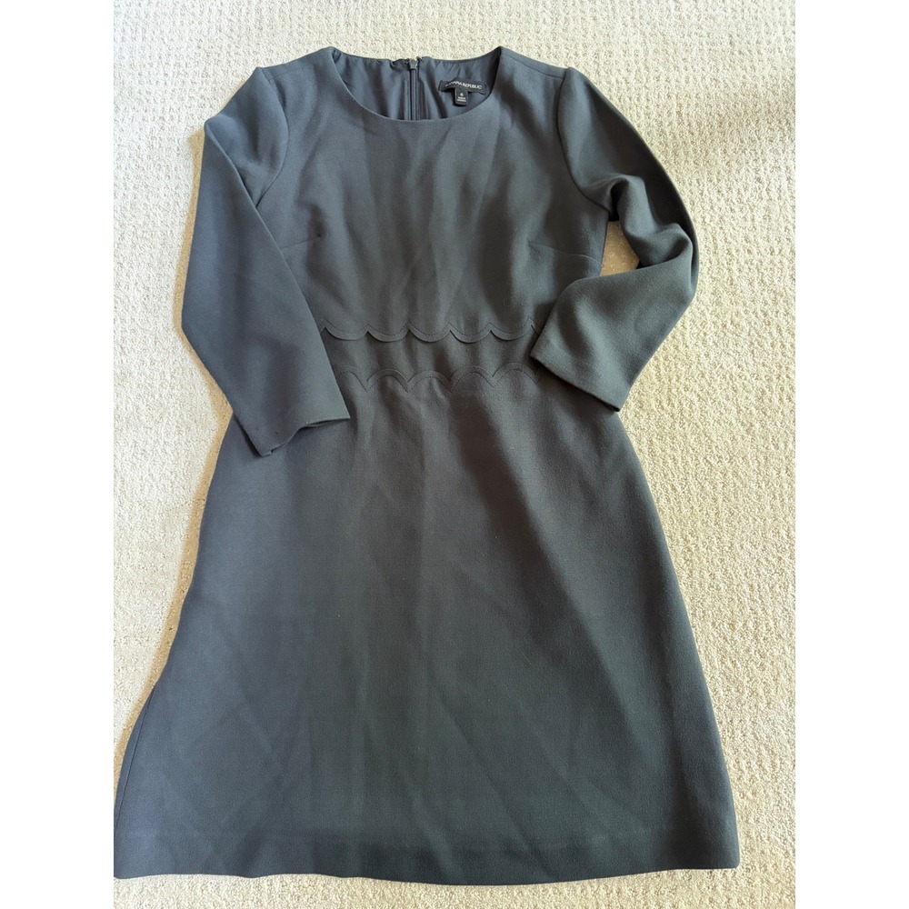 Banana Republic Shift Dress Womens‎ 6 Gray Excellent Scalloped Long Sleeve